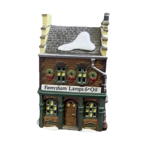 Department 56 Dickens Village Series Faversham Lamps & Oil Store 1995 Dept 56 - Picture 1 of 1